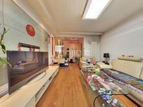 天元花园 三室  可贷款 产权清晰 带地下室