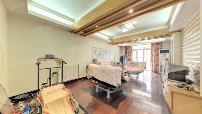 滨江苑一期二手房实景图