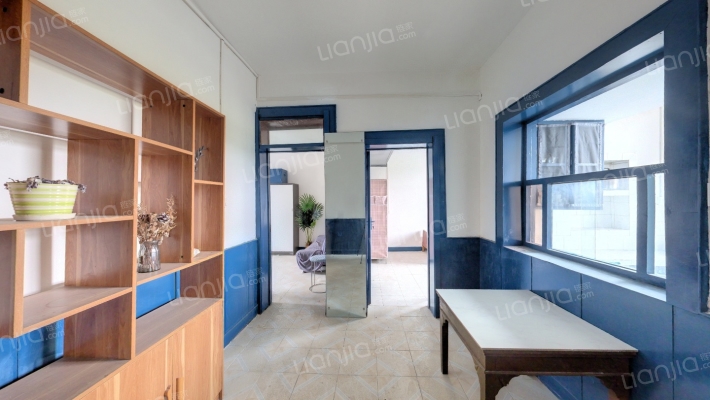 法院住宅楼二手房实景图