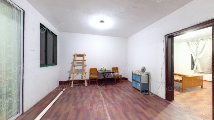 泾秀苑二手房实景图