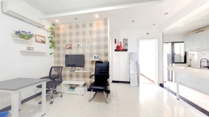 正黄金域国际二手房实景图