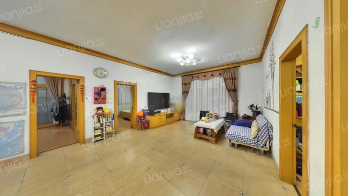 体育馆路28号二手房实景图