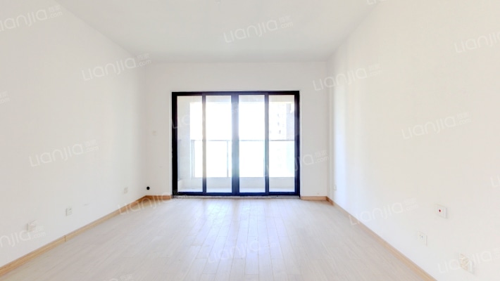 尹山湖景花园四期二手房实景图