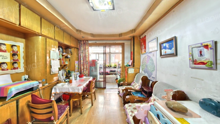 新秀街（新起屯商圈）二手房实景图