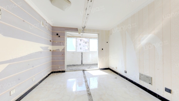 鹏健苑二手房实景图