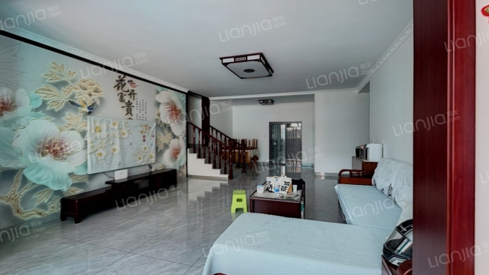 湖光中街二手房实景图