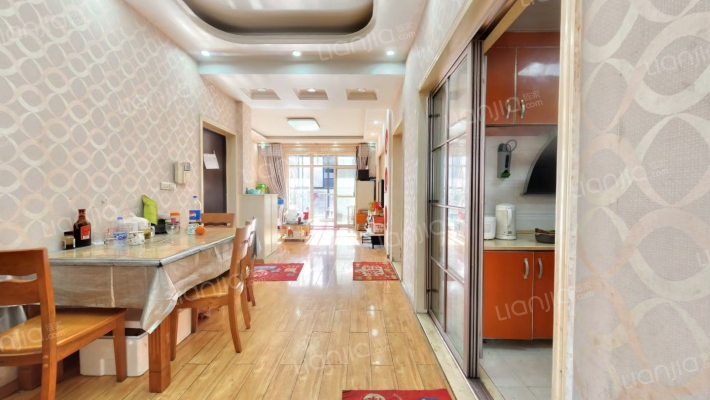 丝宝叠翠园一期二手房实景图