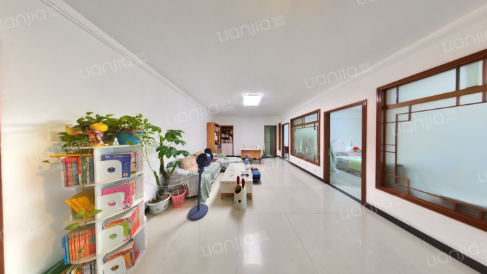 秦地雅仕二手房实景图