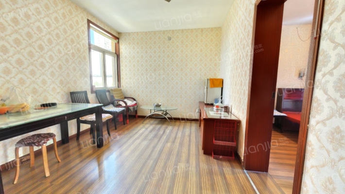 机运新村二手房实景图