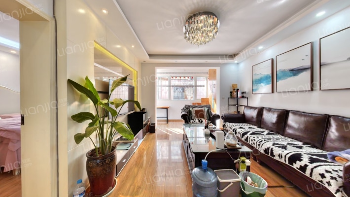 兴运家园二手房实景图