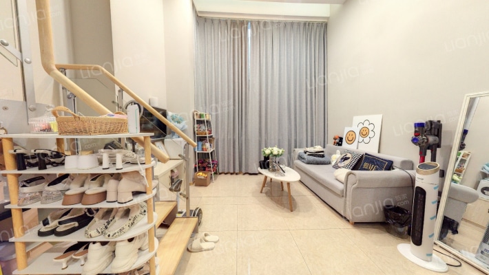 新天地购物中心二手房实景图