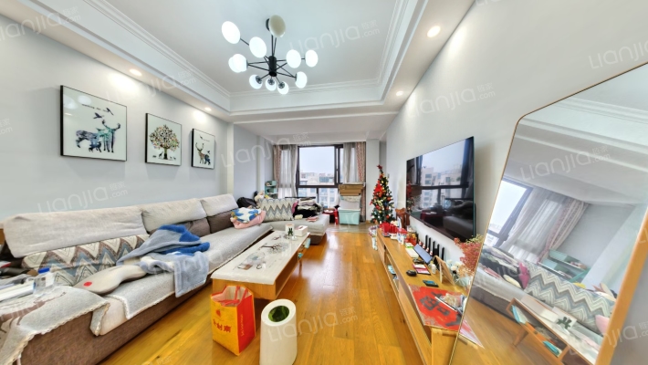 龙尚府二手房实景图