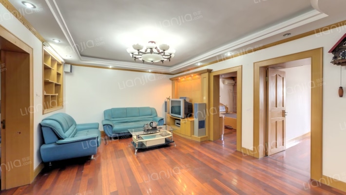 港都锦苑二手房实景图