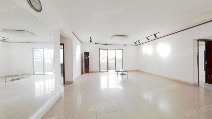 轩坤花苑二手房实景图