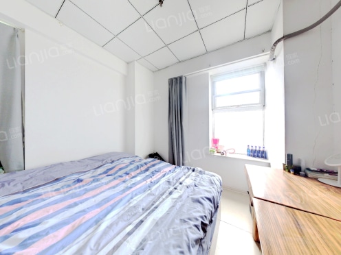 整租·鸿泰广场 1室0厅 东