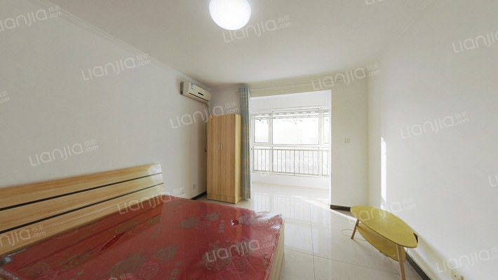 房子是一居，户型方正，没有浪费面积-卧室