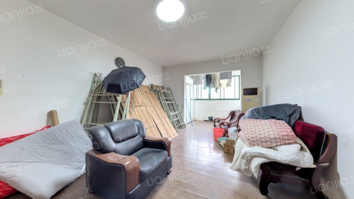 中南新苑东区二手房实景图