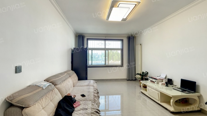 体育路28号院二手房实景图