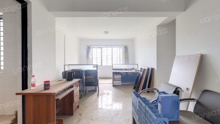 滨涯村一区二手房实景图