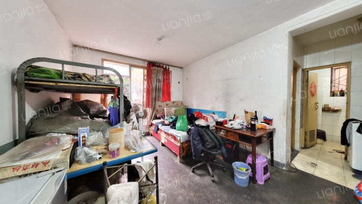 高攀路18号二手房实景图