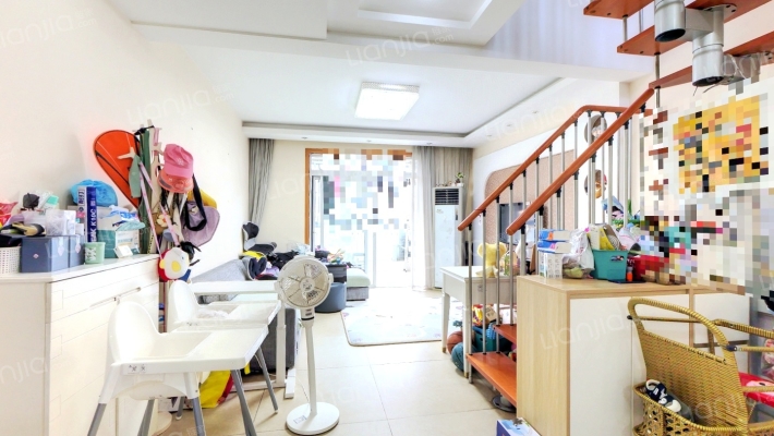 中天蓝山二手房实景图