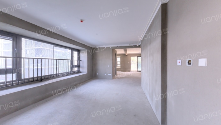 绿城金茂·凤悦印湖二手房实景图