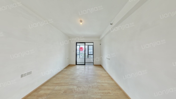 泷景七期汇琅峰二手房实景图