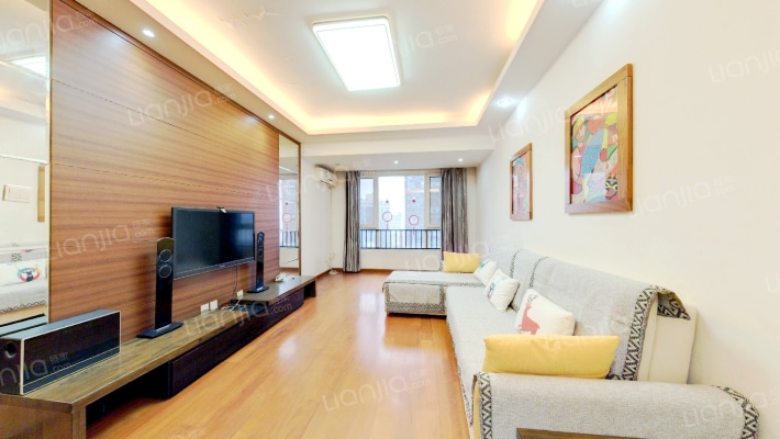 万科新地城二手房实景图