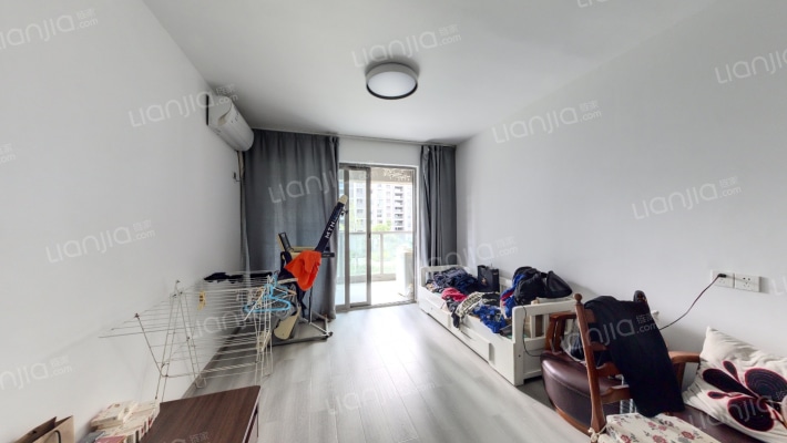 荣安春和景明二手房实景图