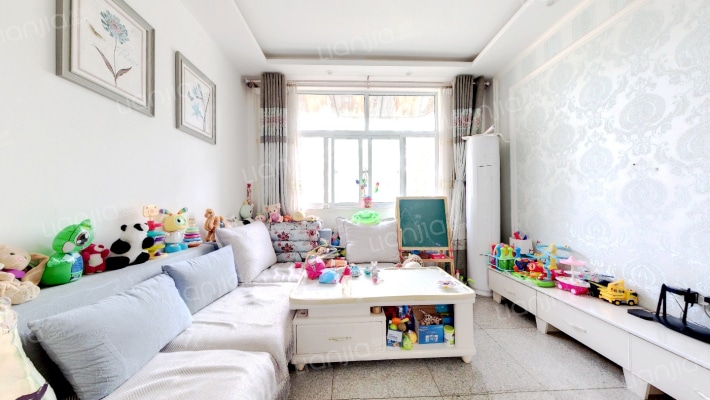 鸿业公司家属院二手房实景图