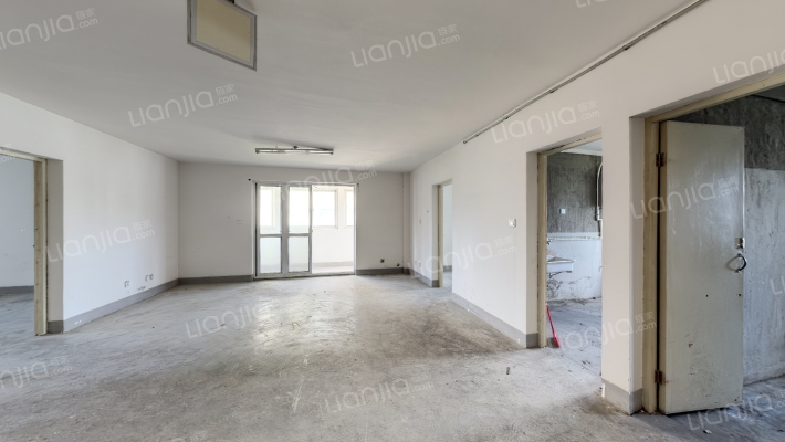 三里墩花苑二手房实景图