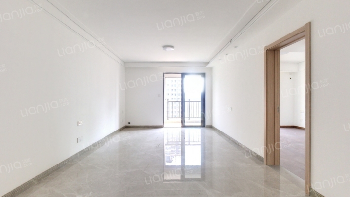 中海湖滨世家怡然苑二手房实景图