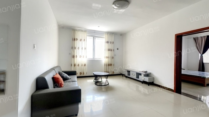 安泰和谐小区二手房实景图