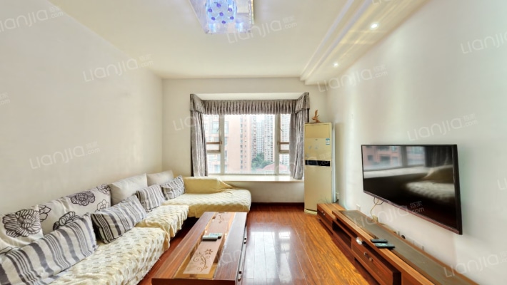 比华利国际城二期二手房实景图