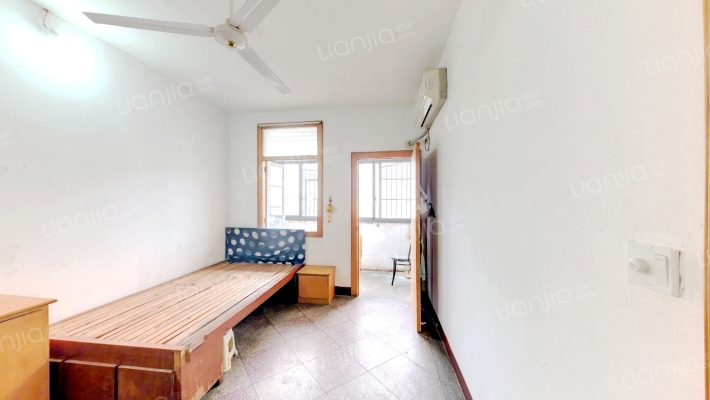 撮造山巷二手房实景图