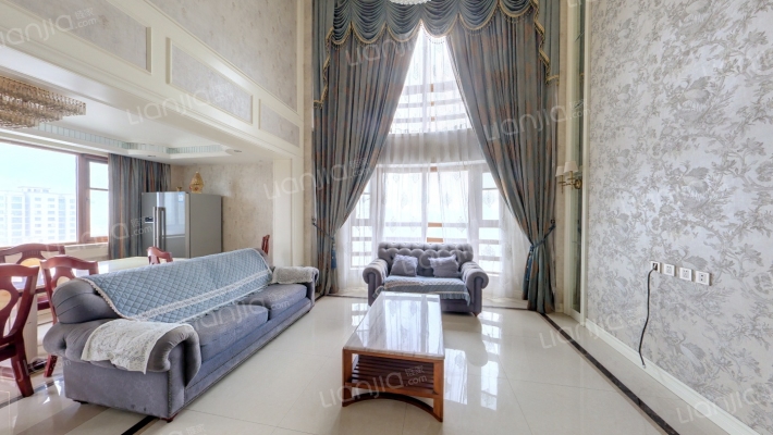 水岸枫庭二手房实景图