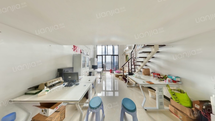 世博广场二手房实景图