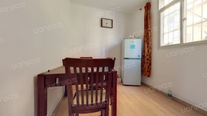 解放路36号二手房实景图