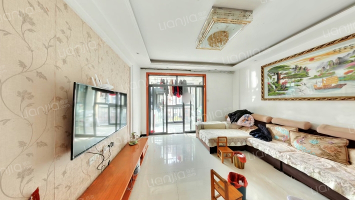 莱卡小镇北区二手房实景图