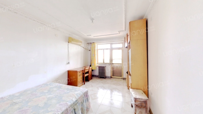 健美里二手房实景图