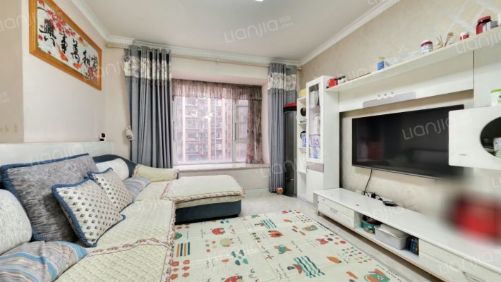 蓝光锦绣城二期二手房实景图