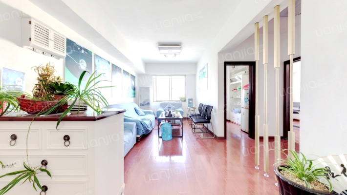 温莎杰座二手房实景图