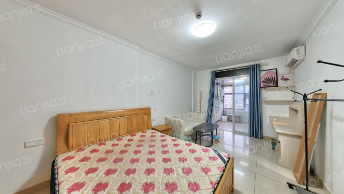 蓝湾国际广场二手房实景图