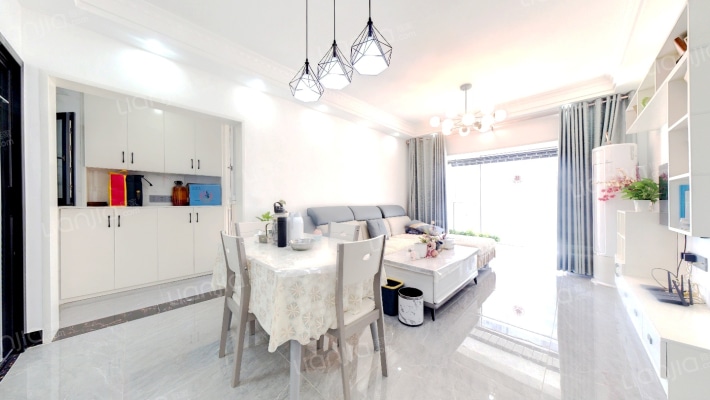 经开官湖澜岸二手房实景图