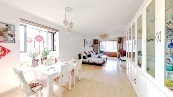 万科蓝山一期二手房实景图