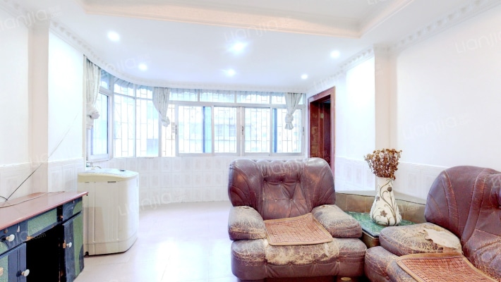 小石湖一横巷4号二手房实景图