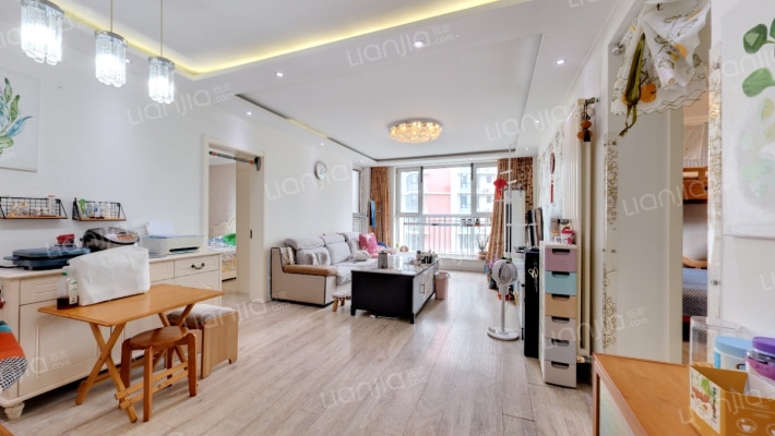 春光山色三期二手房实景图