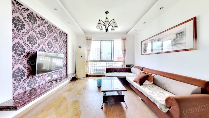 逸静丰豪二手房实景图