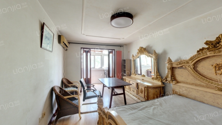 美园里二手房实景图