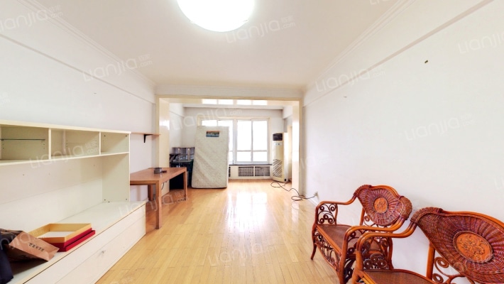 倚平里二手房实景图